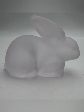 Vintage Frosted Satin Glass Bunny Figurine - White